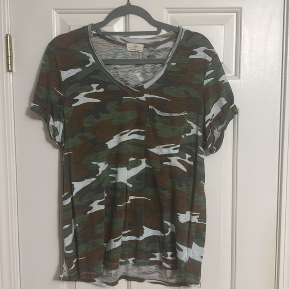 Anthropologie t.la Camo Short Sleeve Tee - Picture 2 of 3